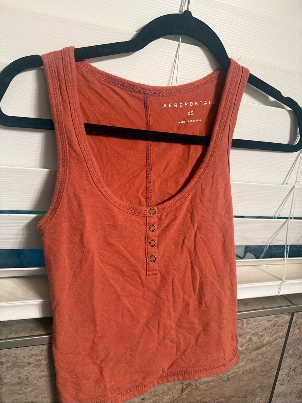 🩷Aeropostale Women's Rust Orange Tank Top with Button Placket